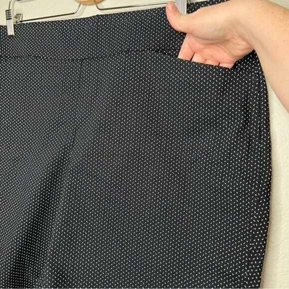 Hilary Radley navy geometric 9” chino Golf Dress shorts size XXL - Picture 6 of 13